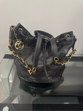 VINTAGE Chanel CC Bucket Bag